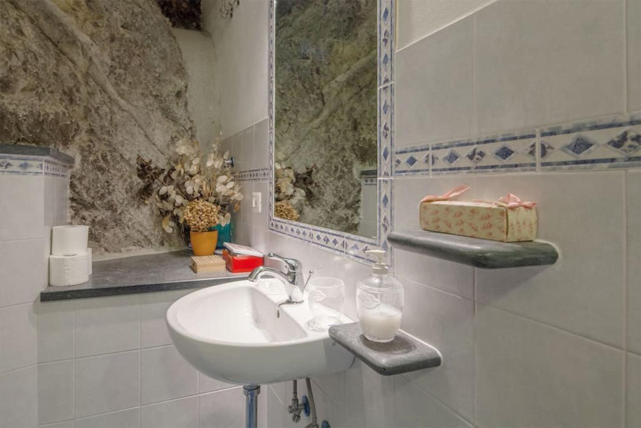 La Cantina Di Lorenza Vernazza Bagian luar foto