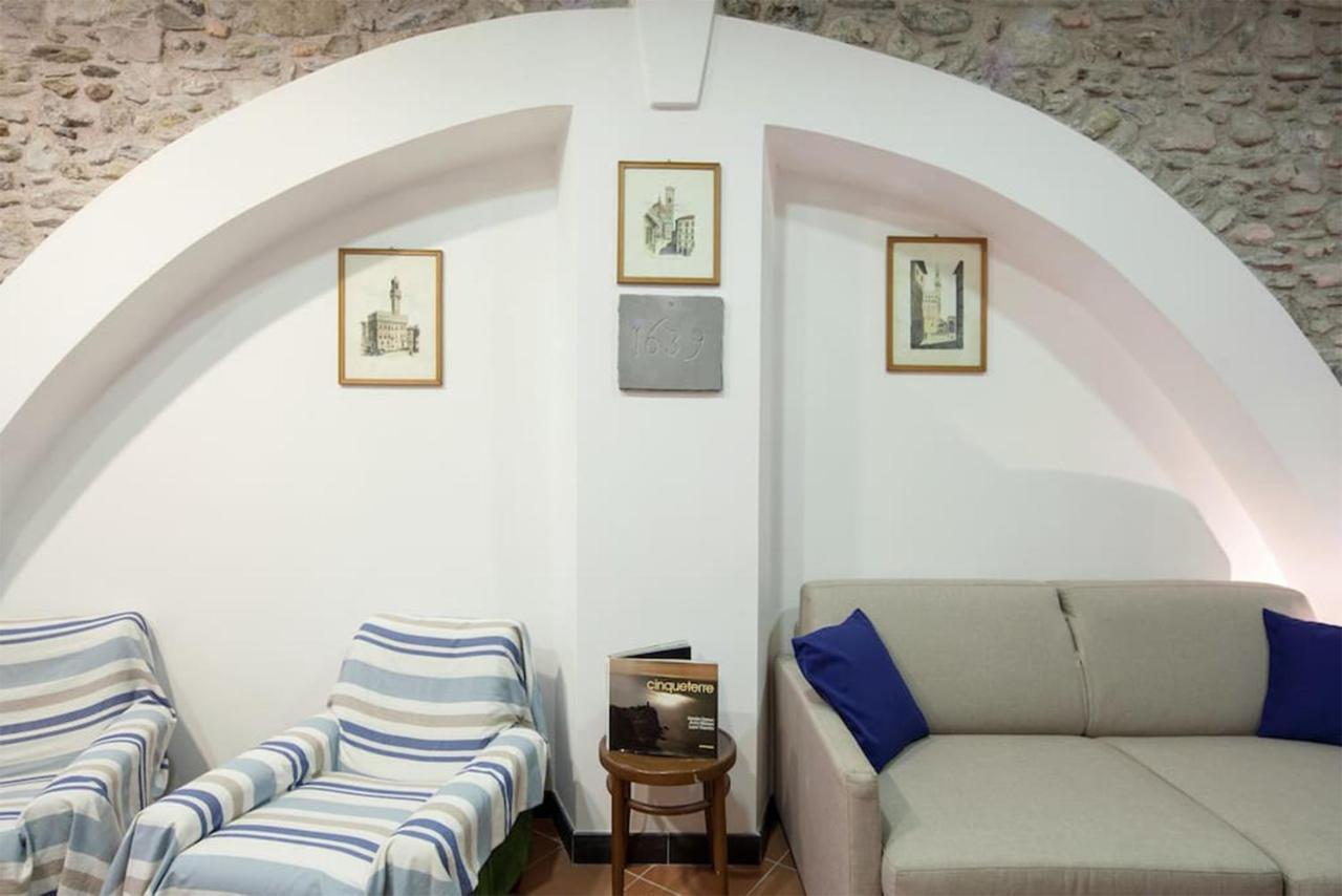 La Cantina Di Lorenza Vernazza Bagian luar foto